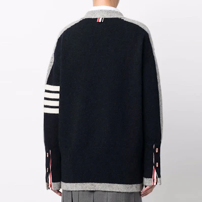 (W) THOM BROWNE FW22 藍色四條紋V領針織羊毛開襟外套。 FKC476A-Y1032-415 Shop (W) THOM BROWNE FW22 藍色四條紋V領針織羊毛開襟外套。 FKC476A-Y1032-415
