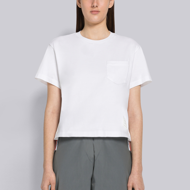 (Women) THOM BROWNE FW22  White Pocket Crewneck T-Shirt Back to School Edition FJS123A-00042-100 圖 4
