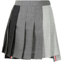 (Women) Thom Browne Gradient High-Waist Striped Pleated Skirt Women - Grey. FGC789F-00473-025 (Women) Thom Browne Gradient High-Waist Striped Pleated Skirt Women - Grey. FGC789F-00473-025