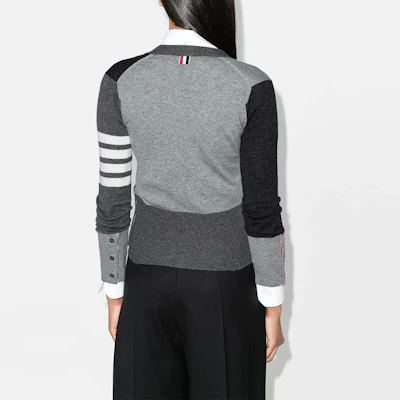 (Women) THOM BROWNE Grey Logo Print V-Neck Colorblock Cashmere Cardigan. FKC001-F0001-1982 Shop (Women) THOM BROWNE Grey Logo Print V-Neck Colorblock Cashmere Cardigan. FKC001-F0001-1982
