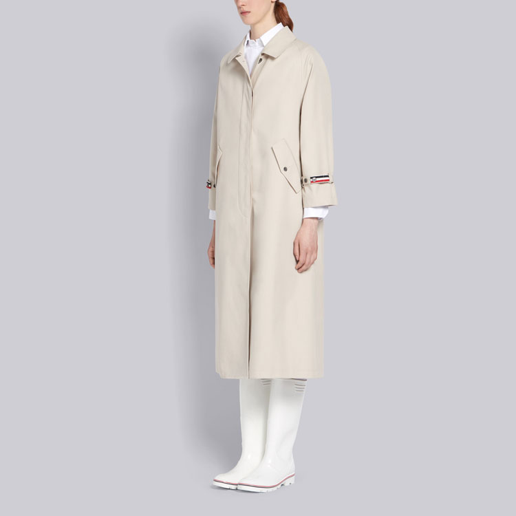 Details for (W) Gabardina Resistente al Agua Thom Browne Khaki. FOC597A-06111-250