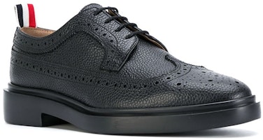 (W) 汤姆布朗黑色皮革低帮鞋 FFO002G00198001 Lookbook (W) 汤姆布朗黑色皮革低帮鞋 FFO002G00198001