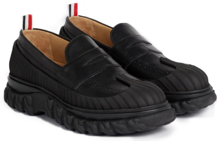 Lookbook (W) 톰브라운 블랙 레더 슬립온 플랫 FFF083A00003001