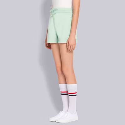 (W) Thom Browne Celana Pendek Katun Hijau Muda Mid-Rise dengan Pola Logo. FJQ051B-03377-350 Details for (W) Thom Browne Celana Pendek Katun Hijau Muda Mid-Rise dengan Pola Logo. FJQ051B-03377-350
