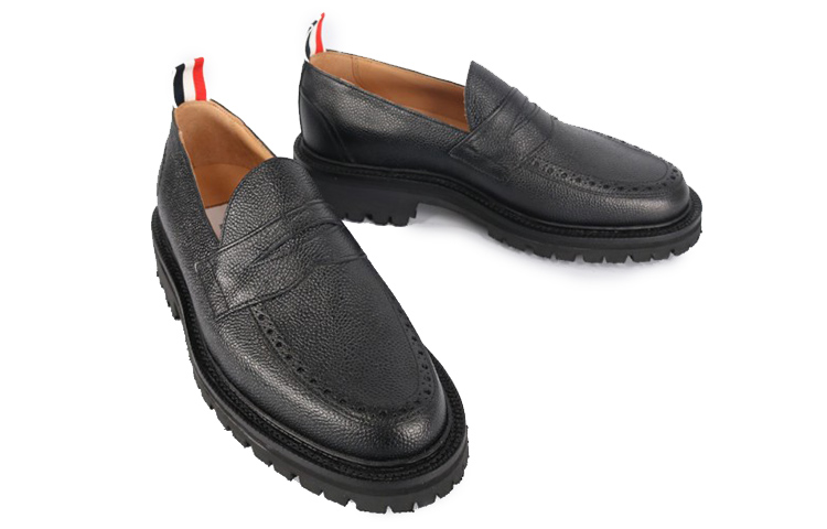Lookbook (W) Thom Browne Sepatu Loafer 'Hitam' MFL066A06257001