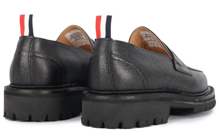 Shop (W) Thom Browne Sepatu Loafer 'Hitam' MFL066A06257001