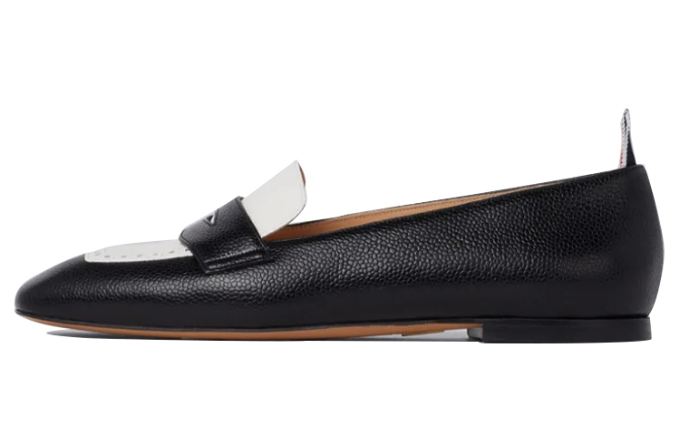(W) Thom Browne Loafer 'Pebble Grain Black and White'