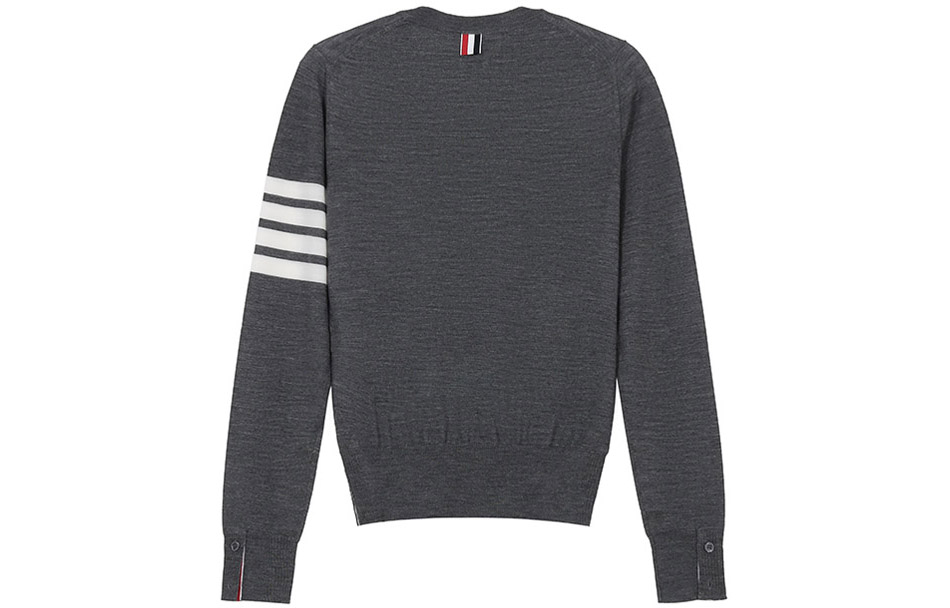 Lookbook (W) 톰브라운 메리노 울 스트라이프 니트 스웨터 그레이 긴팔. FKA280A-Y1014-035