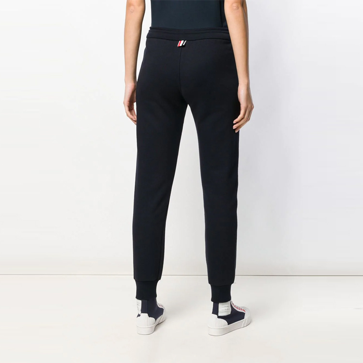 Purchase (W) トムブラウン ネイビー サイドストライプ ミッドライズ ニット ジョガーパンツ FJQ024A-03377-415