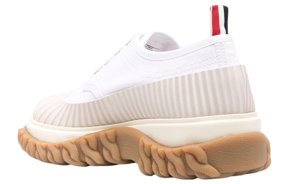 Lookbook (W) Thom Browne Kasut Rendah Getah Cap-Toe 'Putih' FFD105A01588100