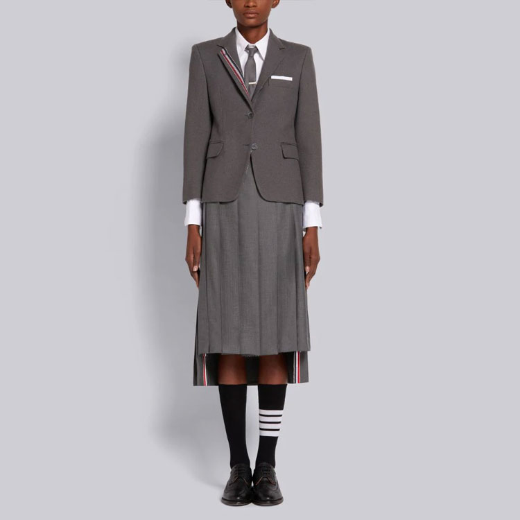 Details for (W) THOM BROWNE SS21 Jaket Santai Lengan Desain Abu Tua FBC637H-07684-025