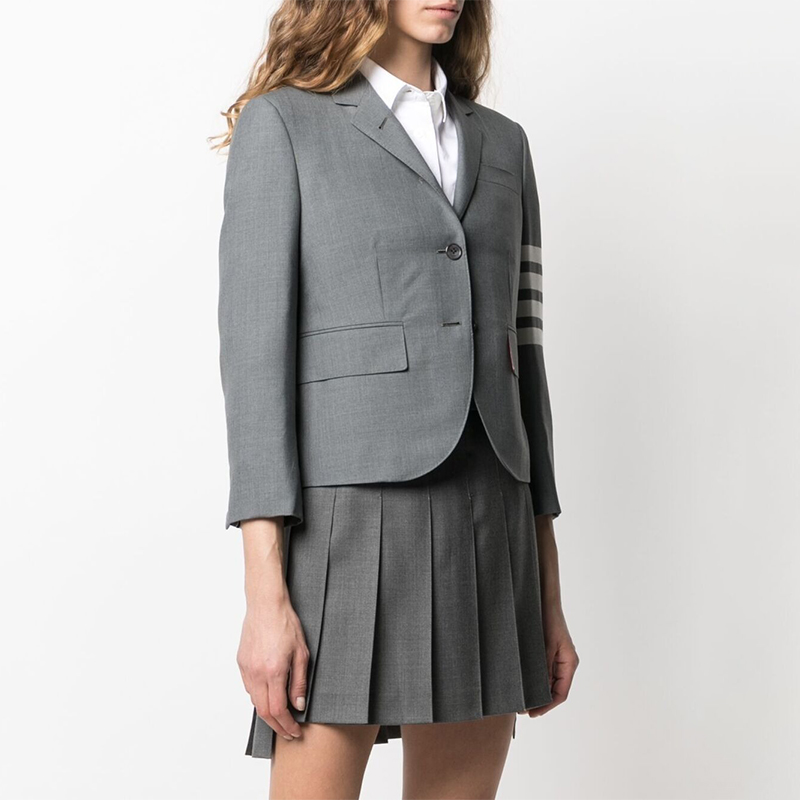 Details for (W) 톰브라운 SS21 클래식 4-스트라이프 수트 그레이 FBC010V-06146-035