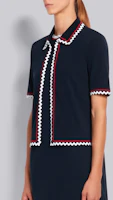 Details for (W) 톰 브라운 SS21 여성 리브드 반팔 가디건 니트웨어 네이비 블루. FJP041A-07275-415