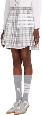 (W) 톰 브라운 SS22 4-바 옥스포드 플리츠 스커트 그레이. FGC402C-07848-035 Purchase (W) 톰 브라운 SS22 4-바 옥스포드 플리츠 스커트 그레이. FGC402C-07848-035