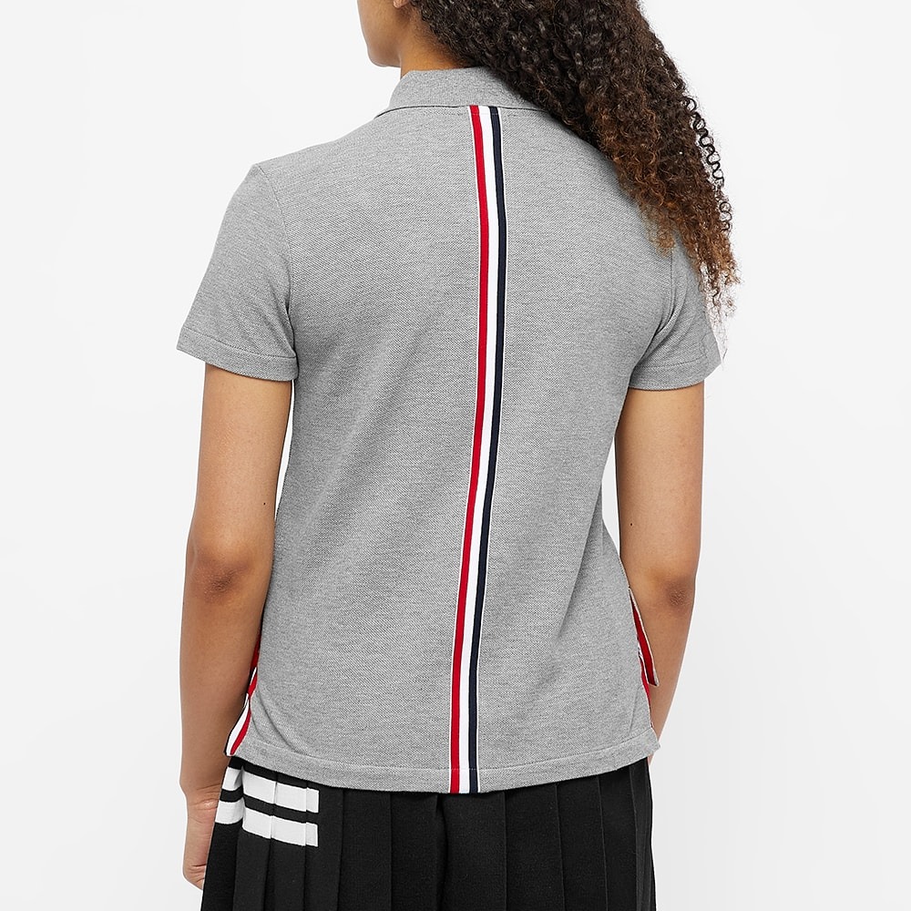Purchase (W) THOM BROWNE SS22 Abu-abu Polo Shirt Lengan Pendek Stripe Tricolor. FJP014A-00050-055