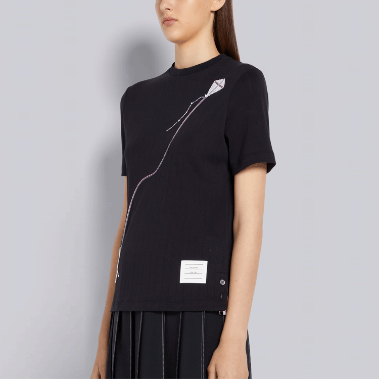 (Women) THOM BROWNE SS22  Solid Kite Embroidery Crewneck T-Shirt Navy Blue FJS106E-10317-415 圖 5