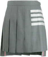 (Women) THOM BROWNE SS23 Pleated Mini Skirt Striped Design Light Gray FGC402V-00473-035 (Women) THOM BROWNE SS23 Pleated Mini Skirt Striped Design Light Gray FGC402V-00473-035