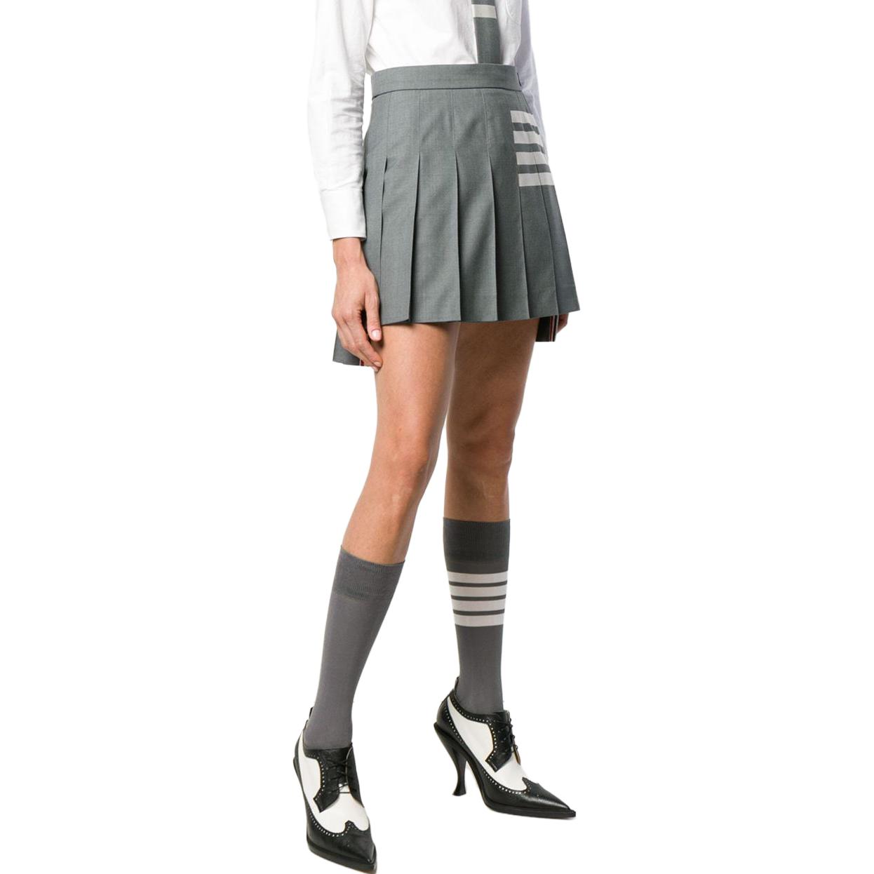 Purchase (W) 톰 브라운 SS23 플리츠 미니 스커트 스트라이프 디자인 라이트 그레이 FGC402V-00473-035