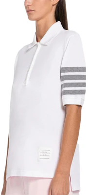 (W) THOM BROWNE SS23 Kemeja Polo Lengan Pendek Garis Putih FJP052V-07976-100 Lookbook (W) THOM BROWNE SS23 Kemeja Polo Lengan Pendek Garis Putih FJP052V-07976-100
