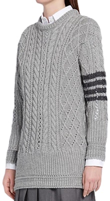 (W) トムブラウン ストライプ ニット セーター ライトグレー FKA276A-00014-055 Lookbook (W) トムブラウン ストライプ ニット セーター ライトグレー FKA276A-00014-055