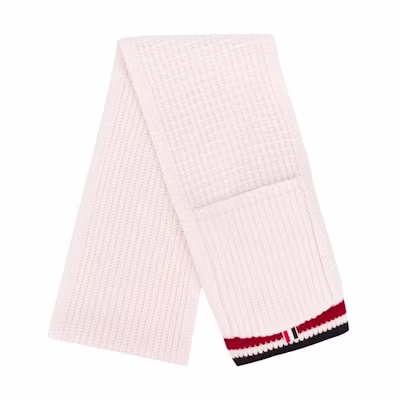 (Women) THOM BROWNE White Knitted Logo Scarf for Women. FKS043A00014
