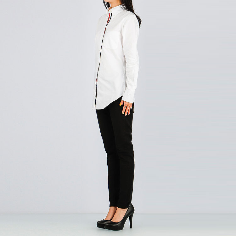 Details for (W) THOM BROWNE Camisa Blanca Manga Larga con Logo Patch y Botones. FLL005E-06177-100