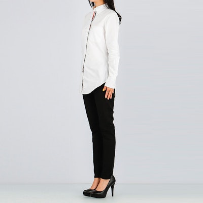 (W) THOM BROWNE Camisa Blanca Manga Larga con Logo Patch y Botones. FLL005E-06177-100 Details for (W) THOM BROWNE Camisa Blanca Manga Larga con Logo Patch y Botones. FLL005E-06177-100