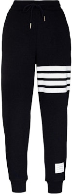(W) Thom Browne Celana Jogger Wanita Garis Knit Warna Biru Navy. FJQ069A-08138-415 Buy (W) Thom Browne Celana Jogger Wanita Garis Knit Warna Biru Navy. FJQ069A-08138-415