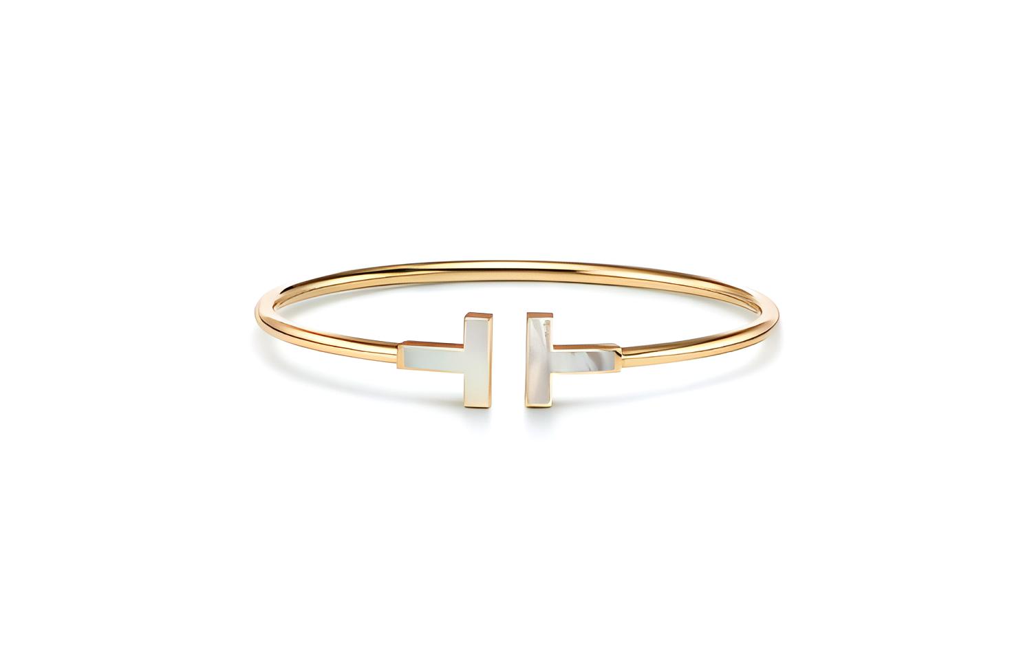 (Women) Tiffany & Co. 18K Gold Mother of Pearl Coil Bracelet for Women - Gold. GRP11103