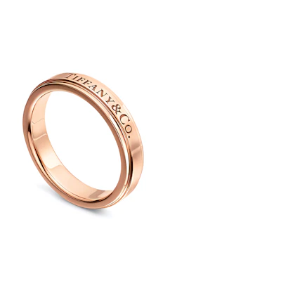 (Women) Tiffany & Co. 18K Rose Gold Letter Logo Ring for Women in Rose Gold. GRP10914