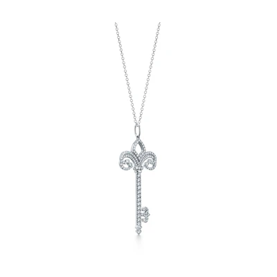 (Women) TIFFANY & CO. Keys Series 18K White Gold Key Pendant Necklace for Women. GRP09922