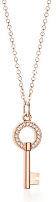 (W) TIFFANY & CO. 鑰匙系列玫瑰金項鍊 女款 - 甜美優雅款式。 GRP10435 Order (W) TIFFANY & CO. 鑰匙系列玫瑰金項鍊 女款 - 甜美優雅款式。 GRP10435