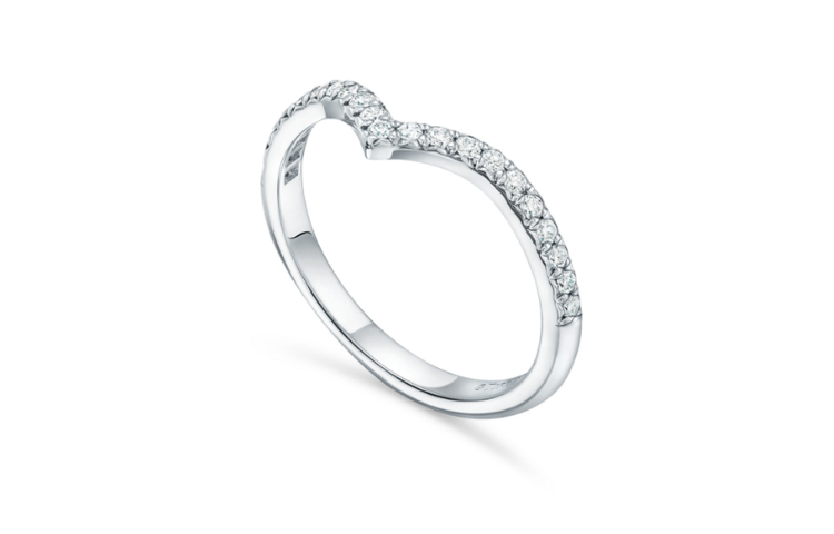 Lookbook (W) TIFFANY & CO. 鉑金細版V型鑽石戒指 女款 GRP09933