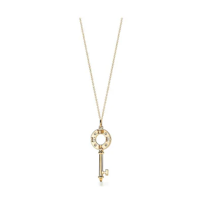 (Women) TIFFANY & CO. Tiffany Keys Atlas 18k Gold Pendant Necklace for Women. GRP09024