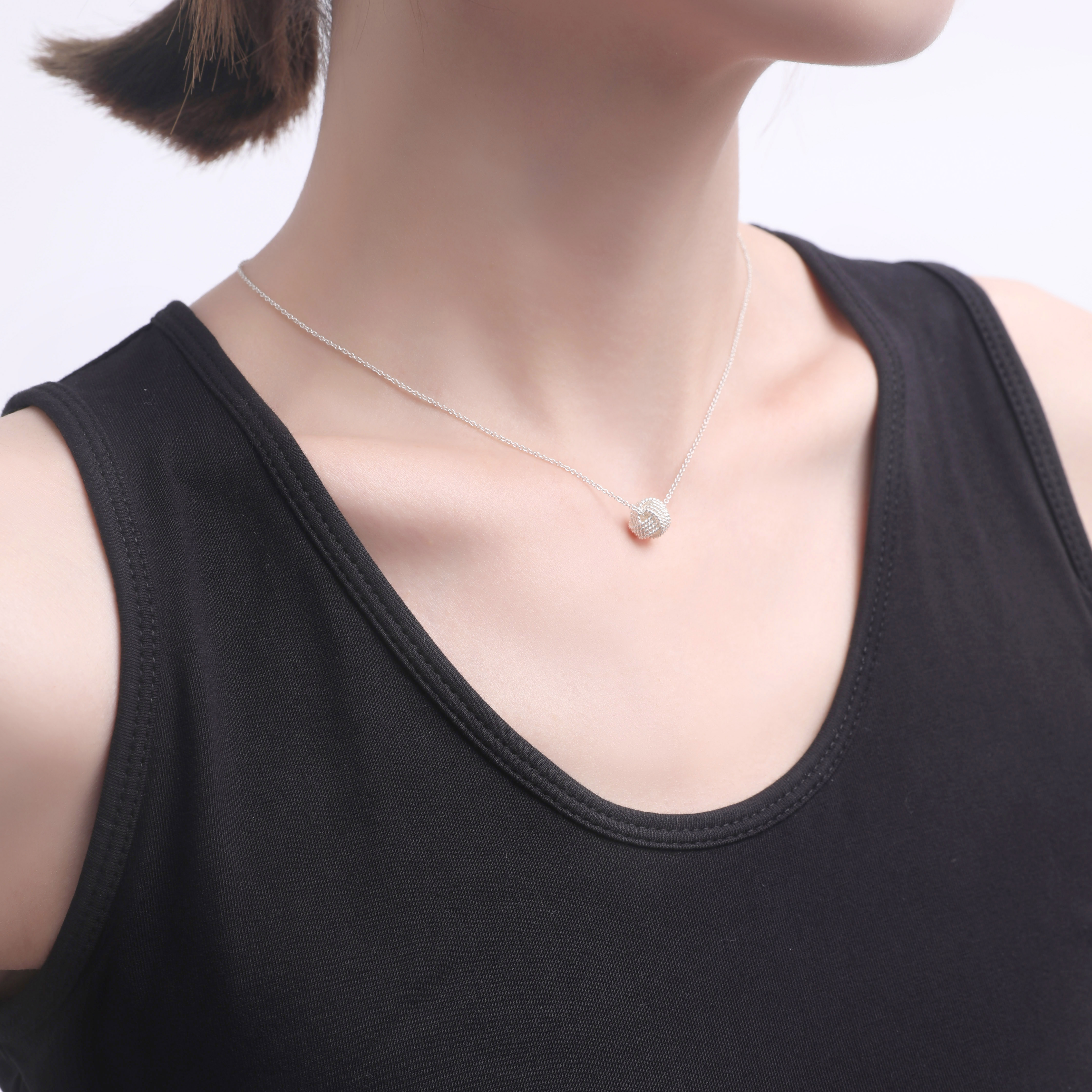 (Women) Tiffany & Co. Twist Series Lucky Knot Ball Pendant Necklace 925 Silver 29849498 圖 6