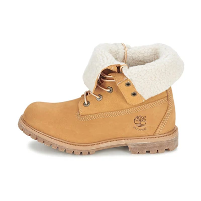 (W) Timberland 6 Inch Fleece-Lined Boots 'Wheat'