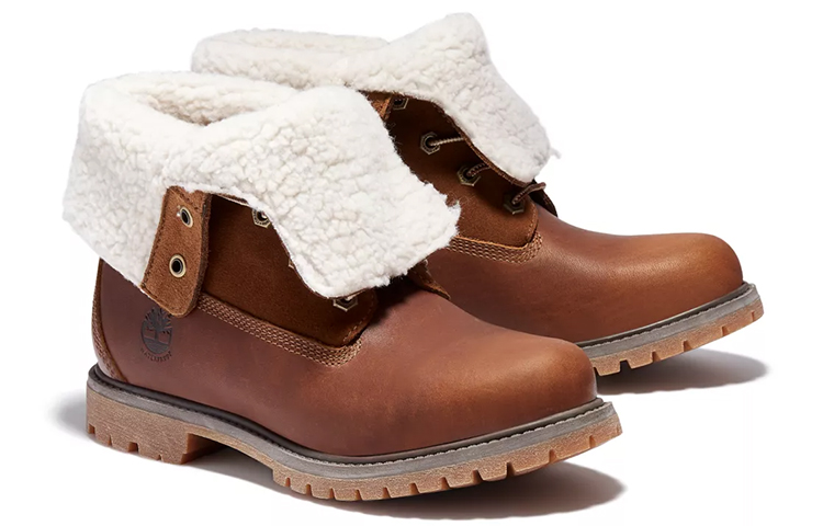 Shop Timberland 添柏岚 Authentics 防水捲筒戶外靴 女款 咖啡棕