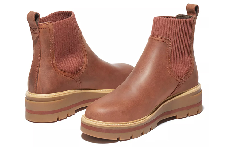 Shop (W) Timberland Cervinia Valley Chelsea 'Merah Delima' A2JYYCH7