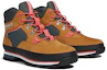 Shop Timberland添柏嶺 euro hiker 防滑耐磨 矮筒 戶外靴 女式 棕灰色