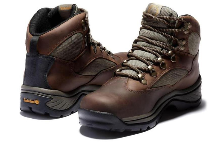 Shop 添柏岚Timberland 女款棕色復古中幫戶外登山工裝靴