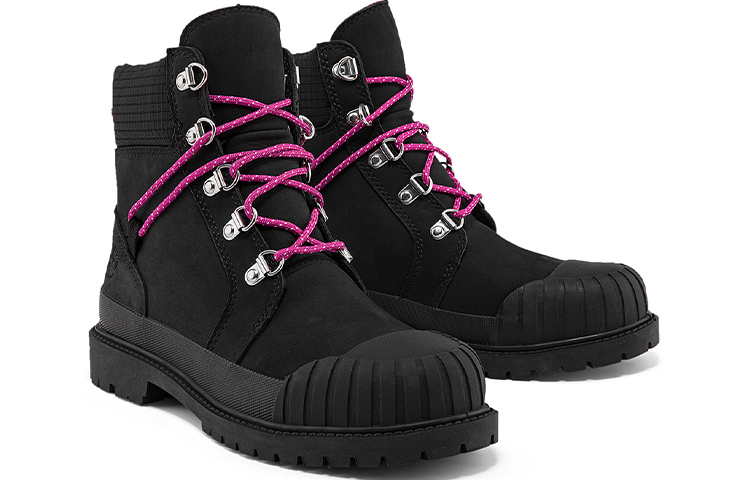 Shop Timberland添柏嵐 戶外休閒高筒防水馬汀靴 女款 黑色
