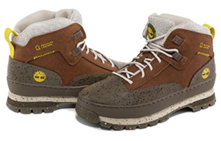 Shop (W) Timberland Kasut Bot Mid-Top Selesa Kasual Luar 'Coklat' A5SMNW