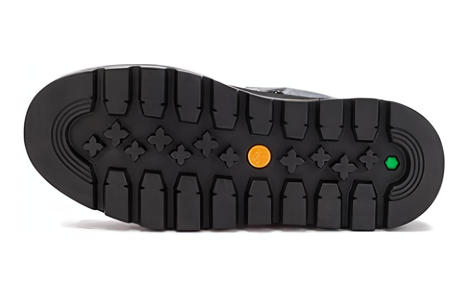 Shop 添柏岚 耐磨減震 休閒保暖中筒戶外靴 女款 黑灰