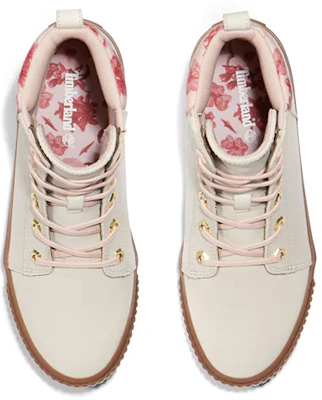 Timberland添柏瀾 Skyla Bay 6吋 高筒 戶外靴 女款 米色 Shop Timberland添柏瀾 Skyla Bay 6吋 高筒 戶外靴 女款 米色