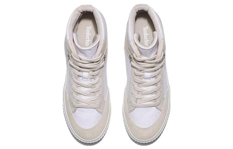 Shop Timberland添柏嵐 Skyla Bay Chukka 中筒 戶外靴 女款 白灰色