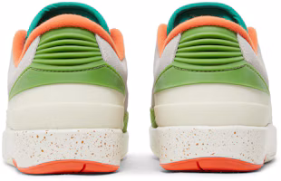 Sizing (女性)Titan x Air Jordan 2 Low DV6206-183
