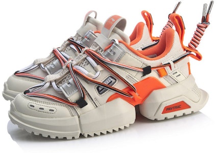 (W) Li-Ning Titan x 2019 Minggu Fesyen New York 'Hitam Putih' AGLP088-9 Lookbook (W) Li-Ning Titan x 2019 Minggu Fesyen New York 'Hitam Putih' AGLP088-9