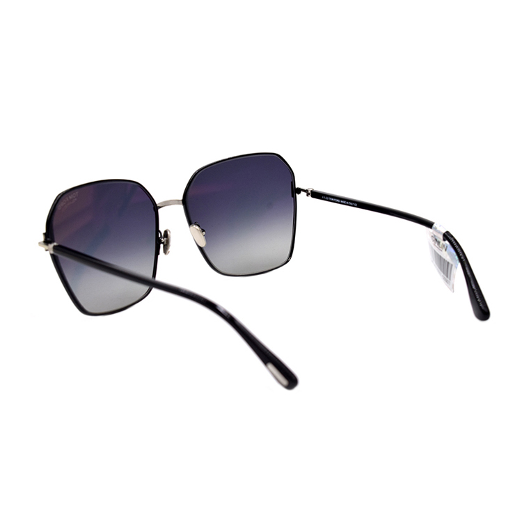 (Women) Tom Ford TF Glamorous Modern Series Romantic Holiday Polarized Square Sunglasses Black Women TF839 01D 圖 5