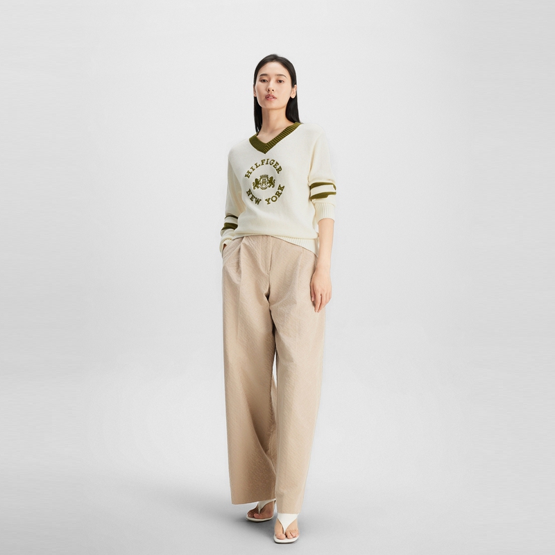 Details for (W) Tommy Hilfiger 寬鬆刺繡V領針織毛衣 - 秋冬款式 WW0WW40266