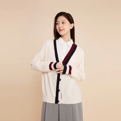 (W) Tommy Hilfiger Retro College Cardigan Wanita Colorblock Krim Putih. WW0WW39535 Shop (W) Tommy Hilfiger Retro College Cardigan Wanita Colorblock Krim Putih. WW0WW39535